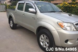 Hilux Vigo Double Cab 4WD MT