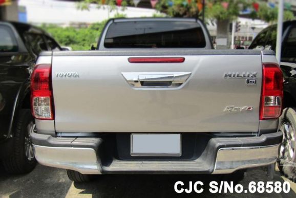 Hilux Revo 2.8L Smart Cab