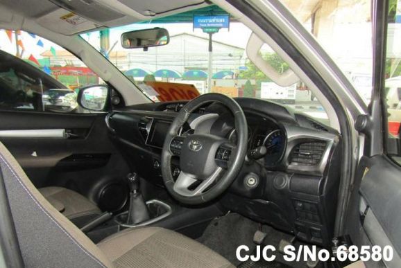 Hilux Revo 2.8L Smart Cab