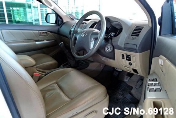 Hilux Vigo Champ, 3.0L Manual