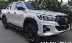 Toyota Hilux Revo Rocco White Manual 2018 2.8L Diesel