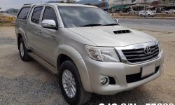 Toyota Hilux Vigo Silver Automatic 2013 3.0L Diesel.