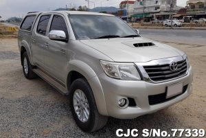 Toyota Hilux Vigo Silver Automatic 2013 3.0L Diesel