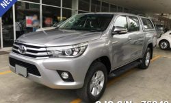 Toyota Hilux Revo Silver Automatic 2015 2.8L Diesel
