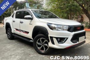 Toyota Hilux Revo White Manual 2016 2.4L Diesel