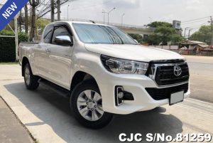 Toyota Hilux Revo White Automatic 2018 2.4L Diesel