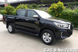 Toyota Hilux Revo Black Automatic 2017 2.8L Diesel