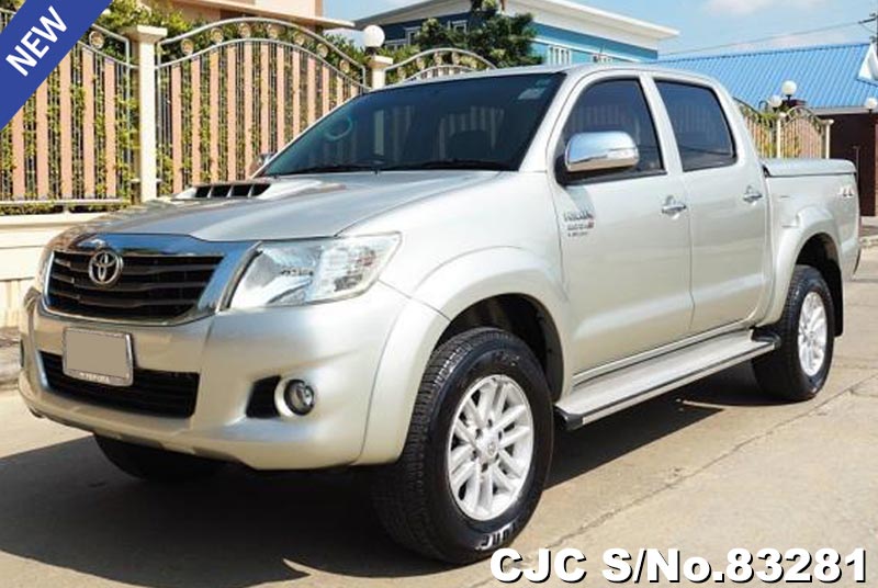 Toyota Hilux Vigo Silver Automatic 2014 3.0L Diesel | Single and Double