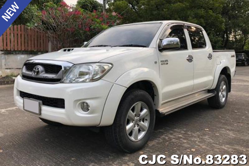 Toyota Hilux Vigo White MT Double Cab 2011 3.0L Diesel