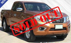 Used Nissan Navara Orange AT 2015 2.5L Diesel for Sale